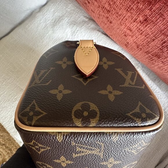 Louis Vuitton Speedy Speedy Bandoulière 20 with Beige Strap - Picture 10 of 15